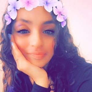 Meet your Posher, Valerie